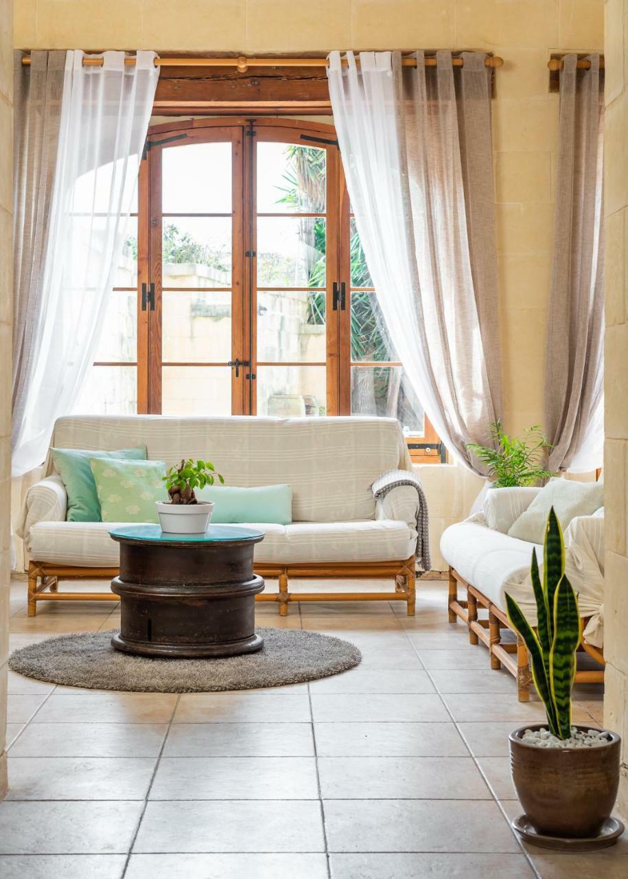 Mood Farmhouse B&B Għarb Eksteriør billede